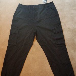NWT PLUS SIZE CARGO PANTS WITH ELASTIC ANKLES